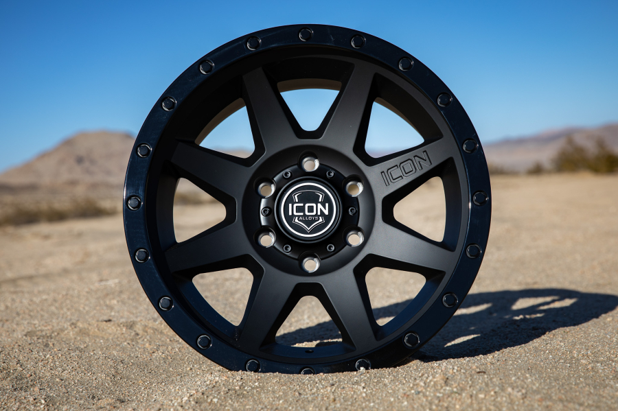 ICON Alloys - COMPRESSION DOUBLE BLACK 18X9 6X5.5 0mm