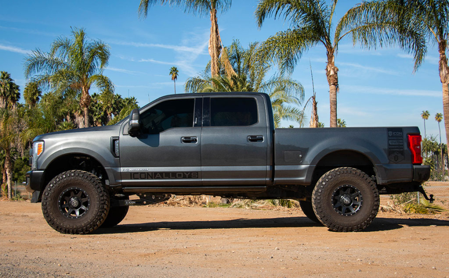 ICON Vehicle Dynamics - ICON 2017-2022 FORD F-250/F-350 SUPER DUTY 4-5.5" LIFT STAGE 5 COILOVER CONVERSION SYSTEM WITH RADIUS ARM - K63155R