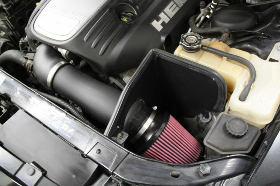 S&B - S&B JLT Cold Air Intake Kit Dry Filter 05-20 5.7L Charger, Challenger, 300C, Magnum 2005-10 6.1 L SRT8 Charger, Challenger, 300C & Magnum Does not fit with Shaker Hood  - CAI-DH05D