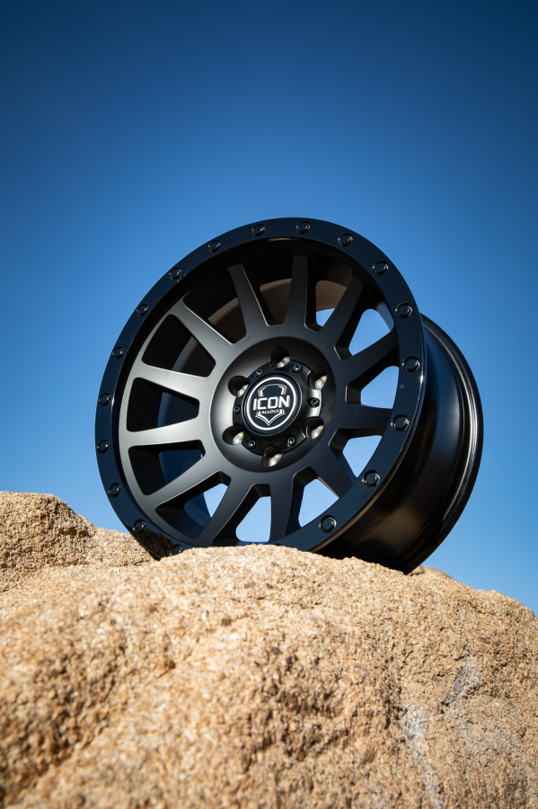 ICON Alloys - COMPRESSION DOUBLE BLACK  17X8.5 5X150 +25mm - Image 2