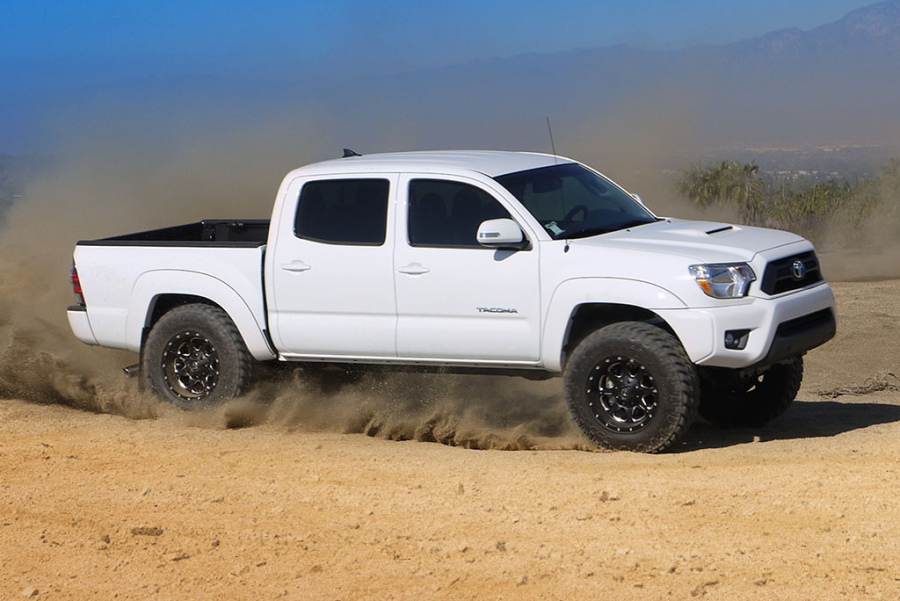 ICON Vehicle Dynamics - ICON 2005-UP TOYOTA TACOMA EXTENDED TRAVEL 2.5 VS REMOTE RESERVOIR CDEV COILOVER KIT - 58735E - Image 2