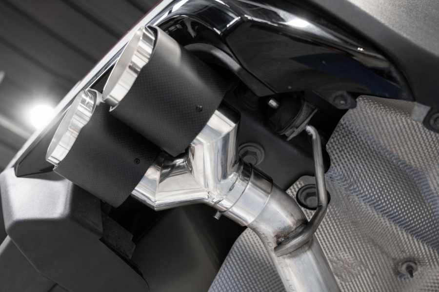 MBRP Exhaust - MBRP EXHAUST 2.5IN. AXLE-BACK DUAL REAR EXIT T304 STAINLESS STEEL QUAD CARBON FIBER TIPS. - S52033CF - Image 3