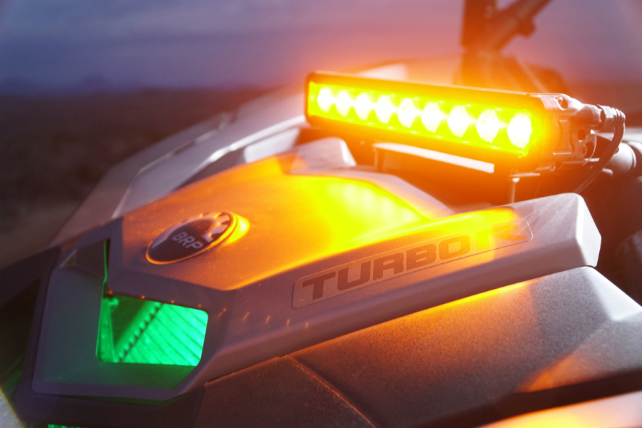 VISION X LIGHTING 12" XMITTER LOW PROFILE BLACK 9 3W AMBER LED'S 10 NARROW - 9118840